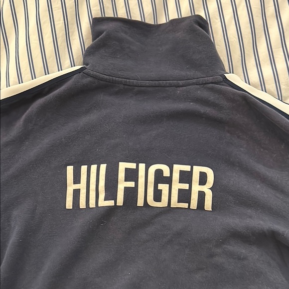 VTG Hilfiger Mockneck Jacket Navy Blue Embroidered Logo Spellout on Back - Picture 3 of 6
